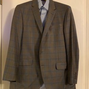 Designer men’s sport coat. Excellent condition